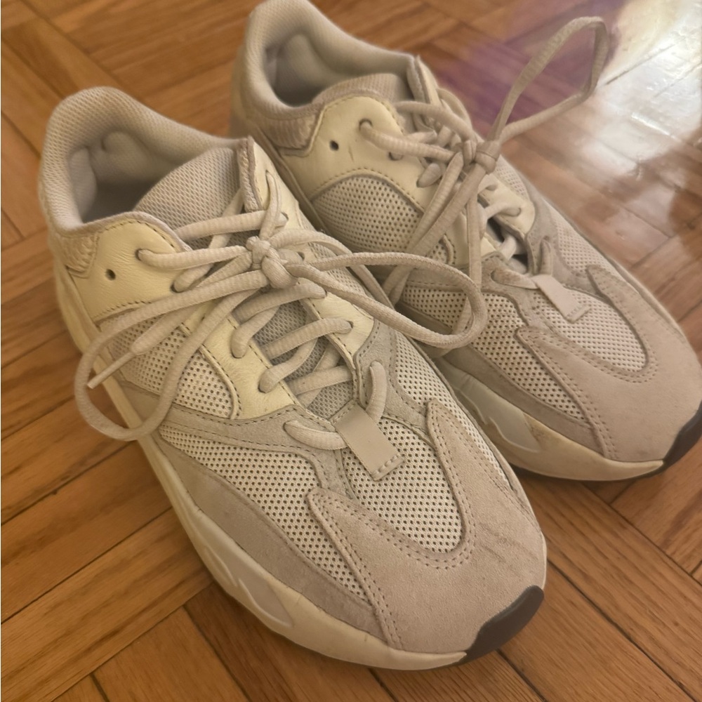 Yeezy 700 creams